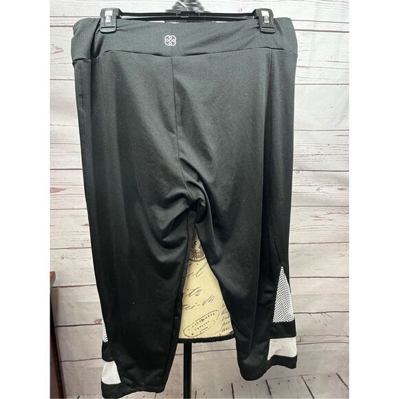 Daisy Fuentes XL black leggings‎ with white netting on legs - 2538 - Picture 2 of 4